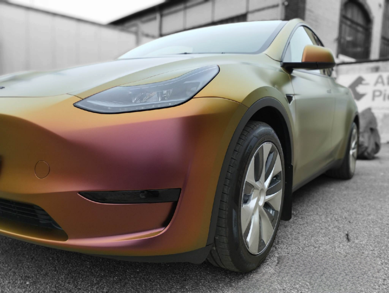 Trouver un pro pour faire un covering sur Tesla à Caen 