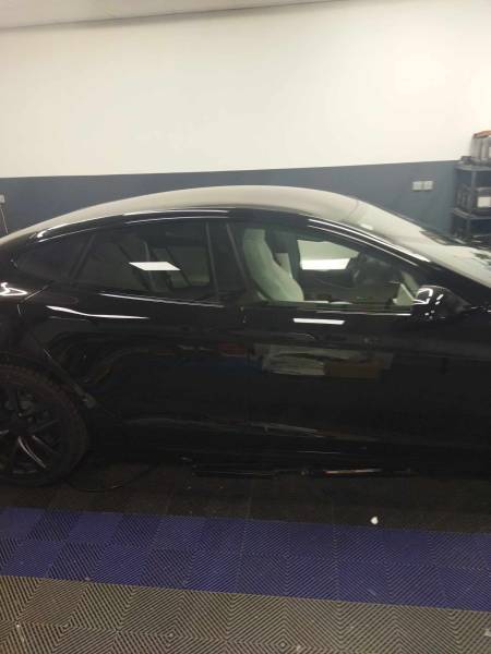 VITRE TEINTEES SUR TESLA MODEL S PLAID