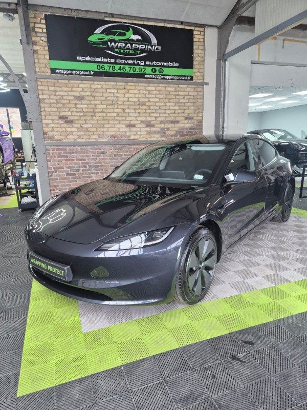 Vitres teintées complet sur Tesla model 3 à Le Havre prés Deauville 