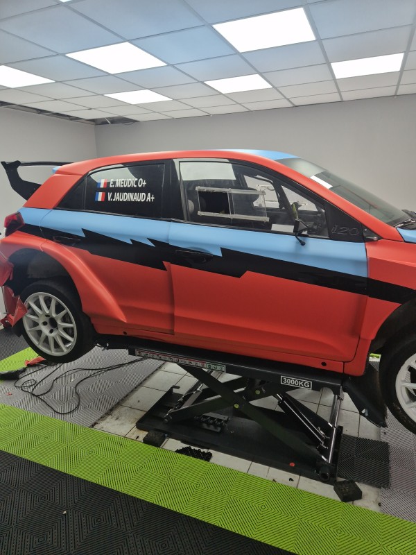 Covering pour voiture de rallye Hunday i20 à Le Havre prés de Rouen