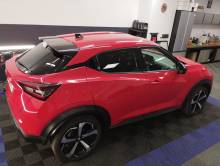 Covering noir brillant sur toit d'un NISSAN juke sur Le Havre