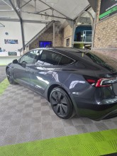 Vitres teintées complet sur Tesla model 3 à Le Havre prés Deauville 