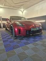 COVERING ROUGE CERISE BRILLANT SUR NISSAN 350Z