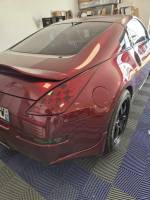 COVERING ROUGE CERISE BRILLANT SUR NISSAN 350Z